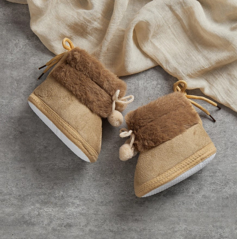 Baby pompom bow booties